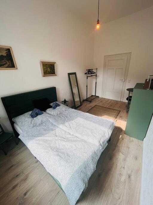 Kuenstlerisches Apartment Карлсруе Екстер'єр фото