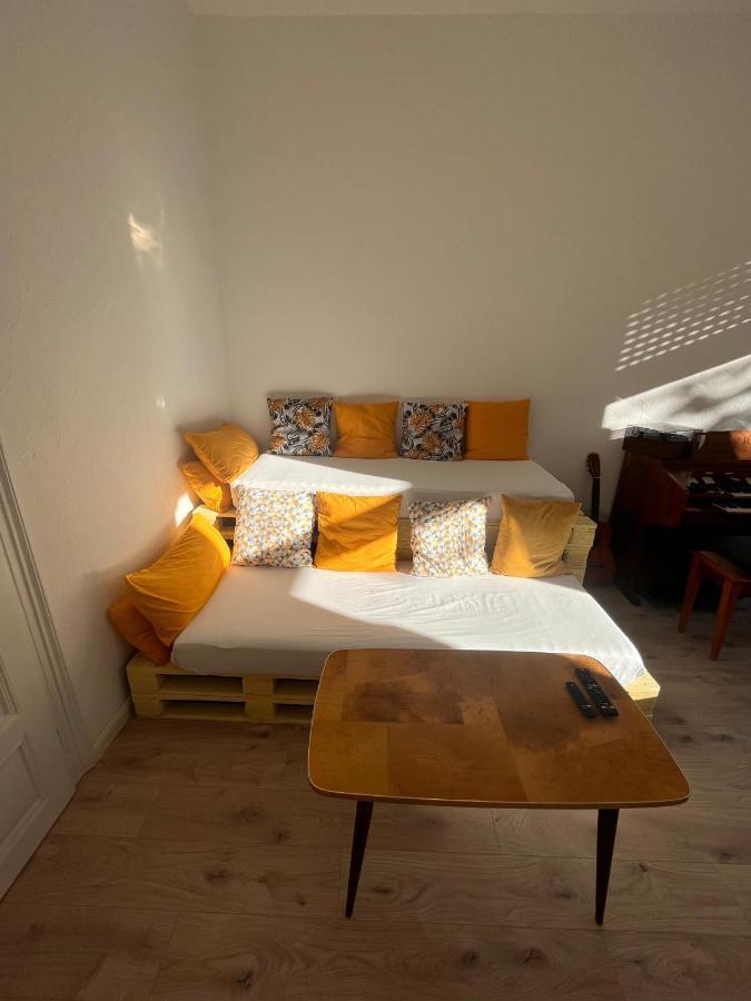 Kuenstlerisches Apartment Карлсруе Екстер'єр фото